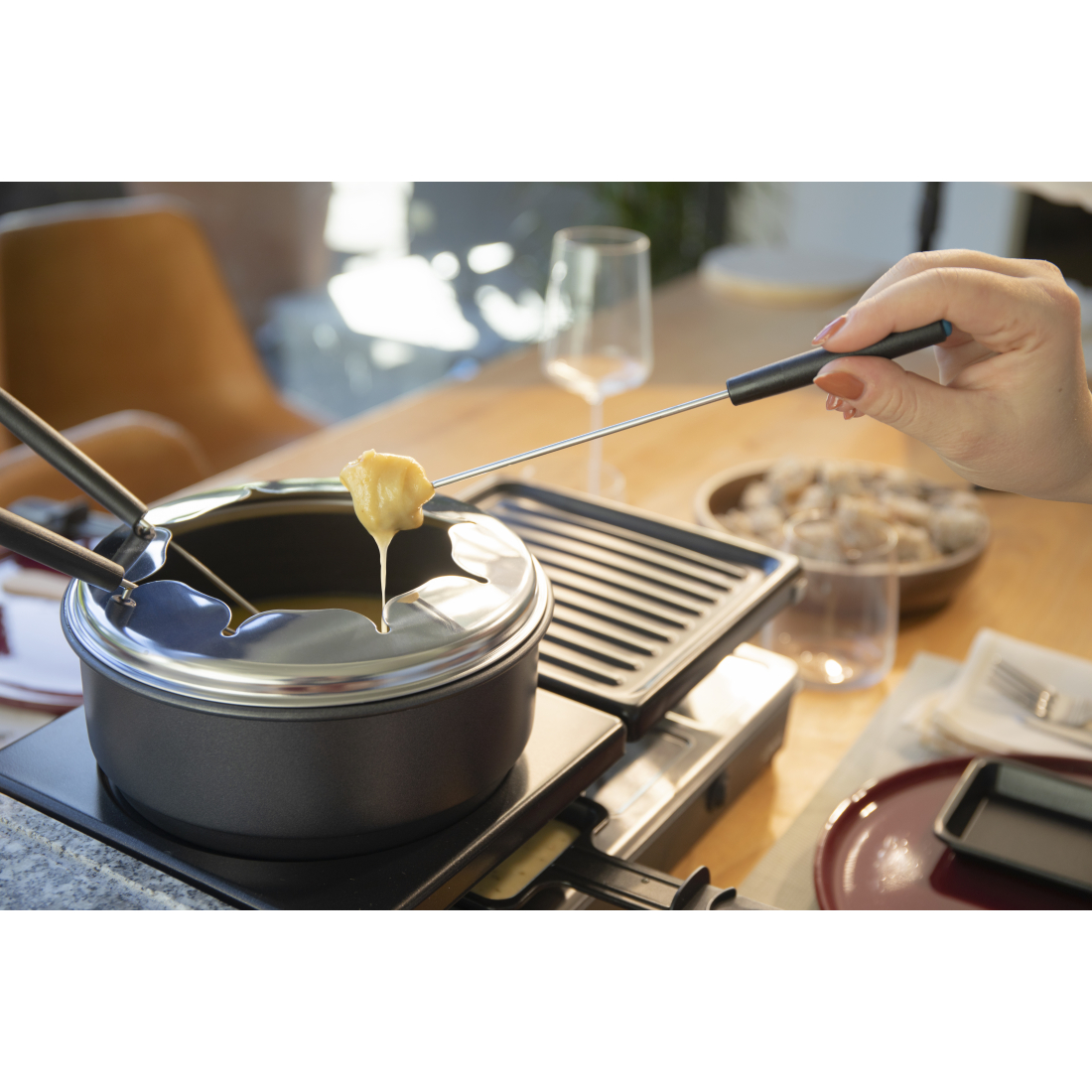 Raclette, Fondue And Crepe Maker For 12 People