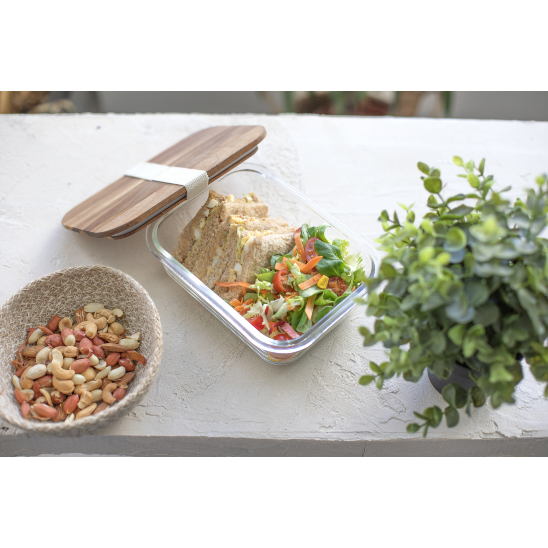 Airtight Acacia Lunch Box