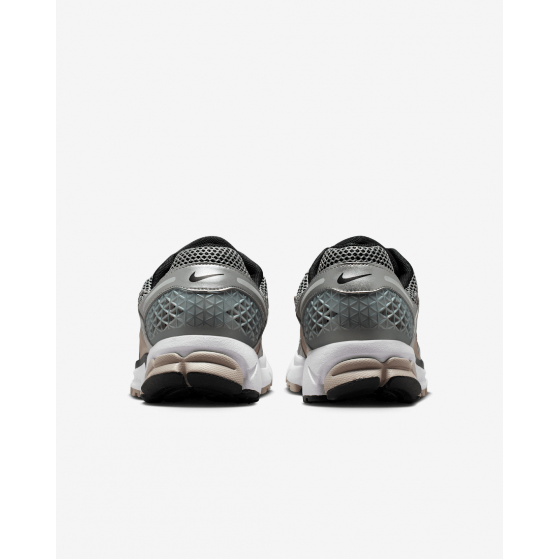 'Zoom Vomero 5' Sneakers