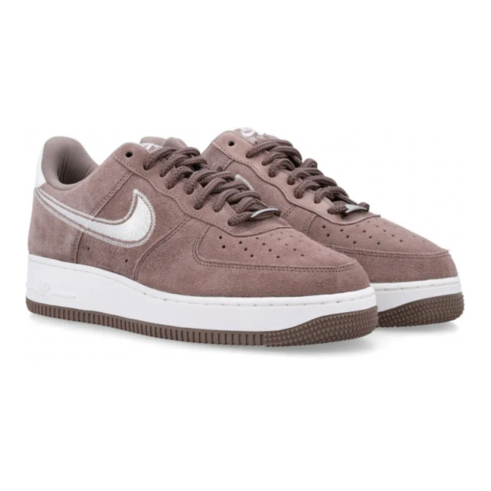 Sneakers 'Air Force 1 '07 LV8'