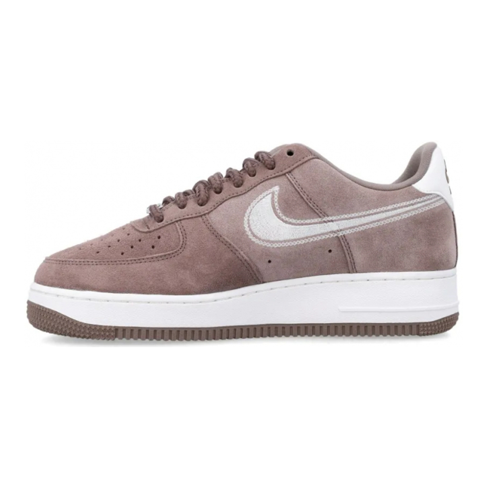 Sneakers 'Air Force 1 '07 LV8'