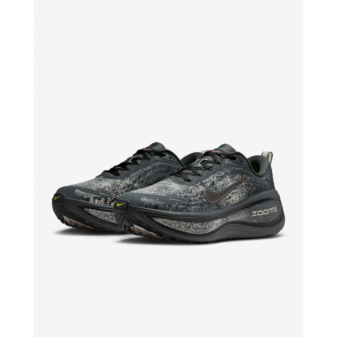 'Vomero Plus' Sneakers