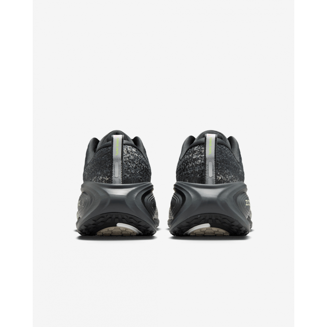 'Vomero Plus' Sneakers