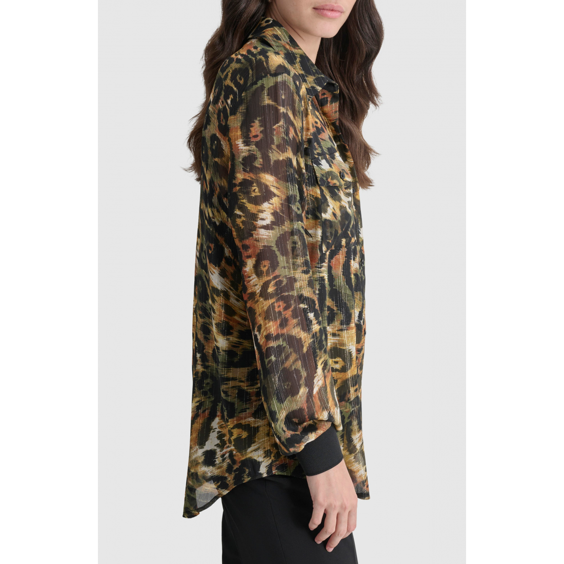 Chemise 'Metallic Animal Print Button-Up' pour Femmes