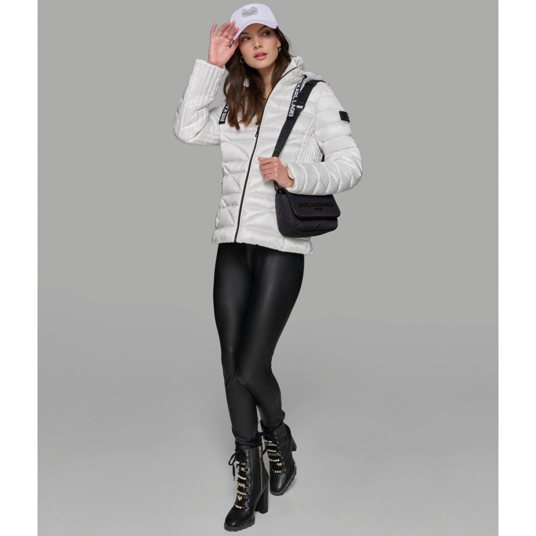 'Short Puffer Jacket With Logo' pour Femmes