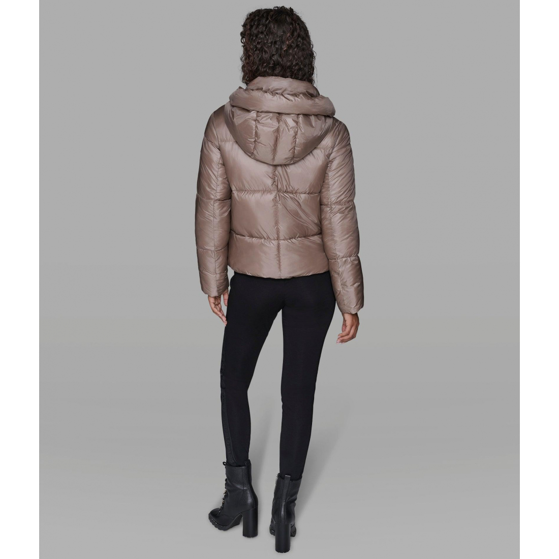 'Short Hooded Puffer' für Damen