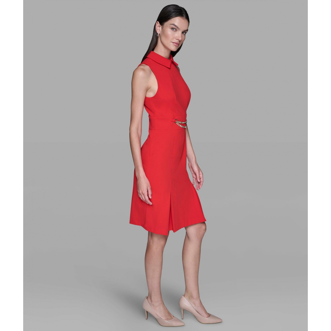 'Scuba Crepe Sheath Dress With Chain Trim Waistband' pour Femmes
