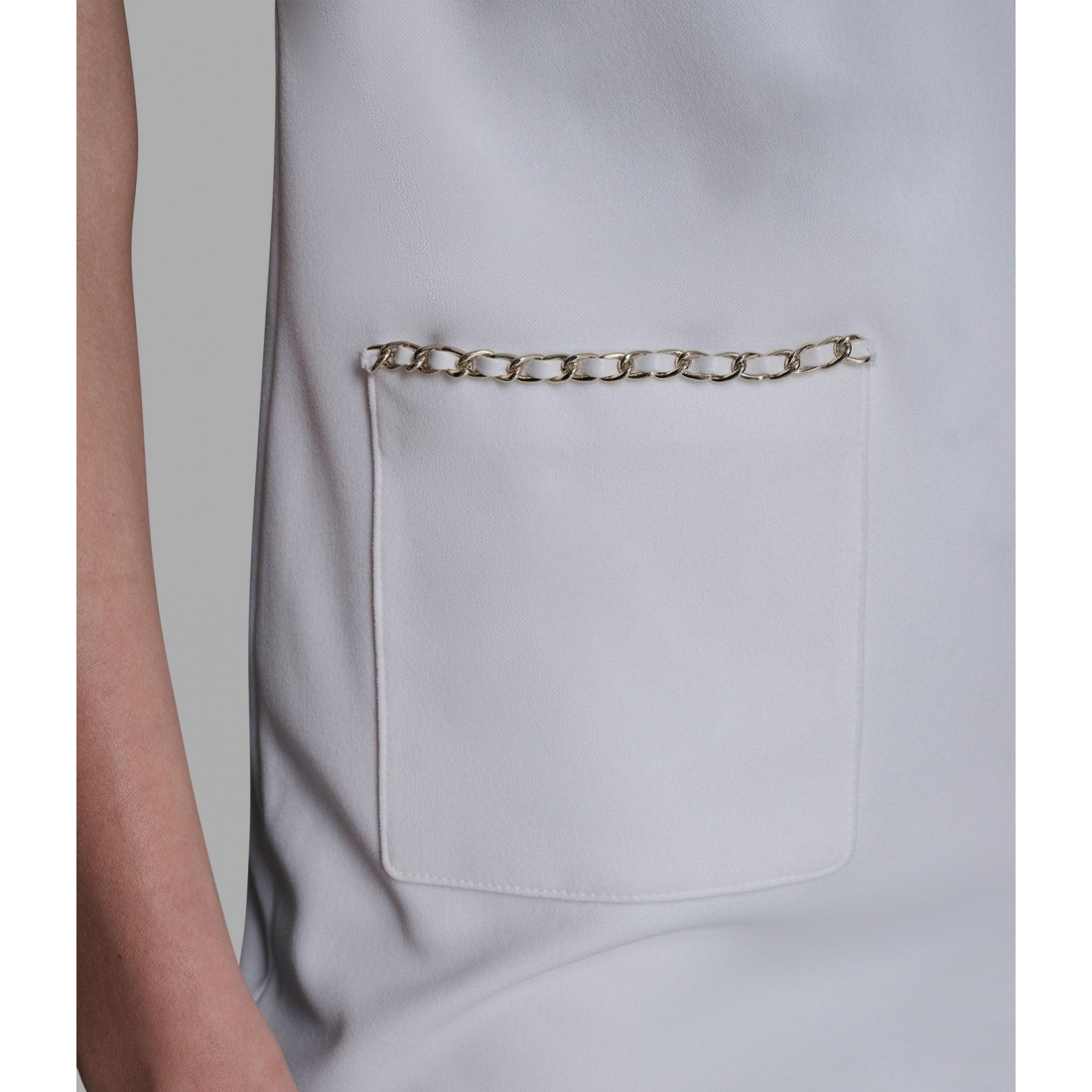 'Scuba Crepe Shift Dress With Chain Trims' für Damen