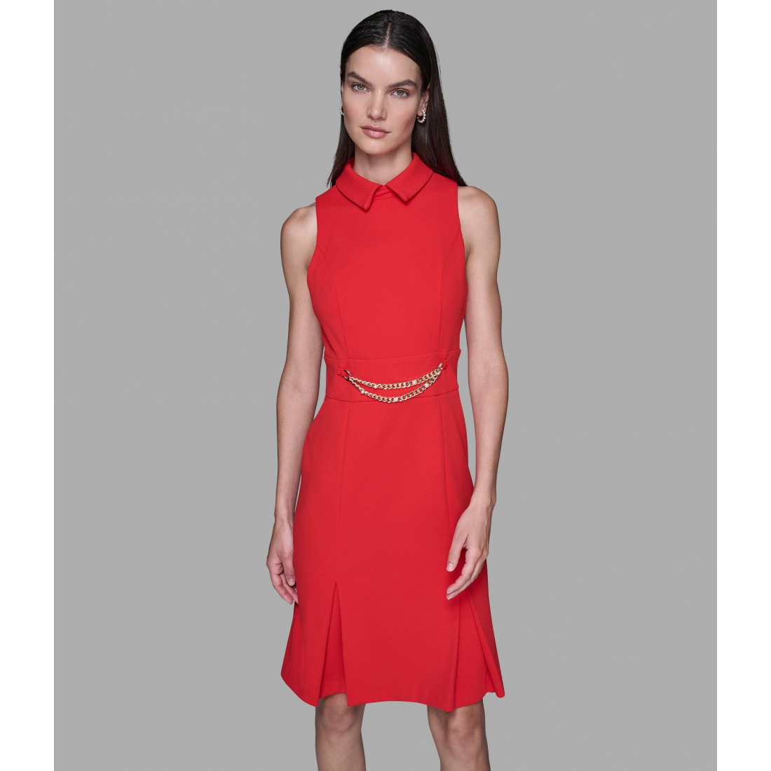 'Scuba Crepe Sheath Dress With Chain Trim Waistband' pour Femmes