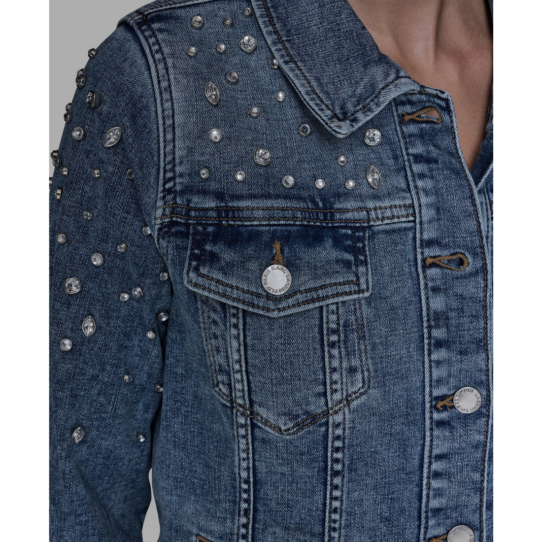 'Button Front Embellished Denim Jacket' für Damen
