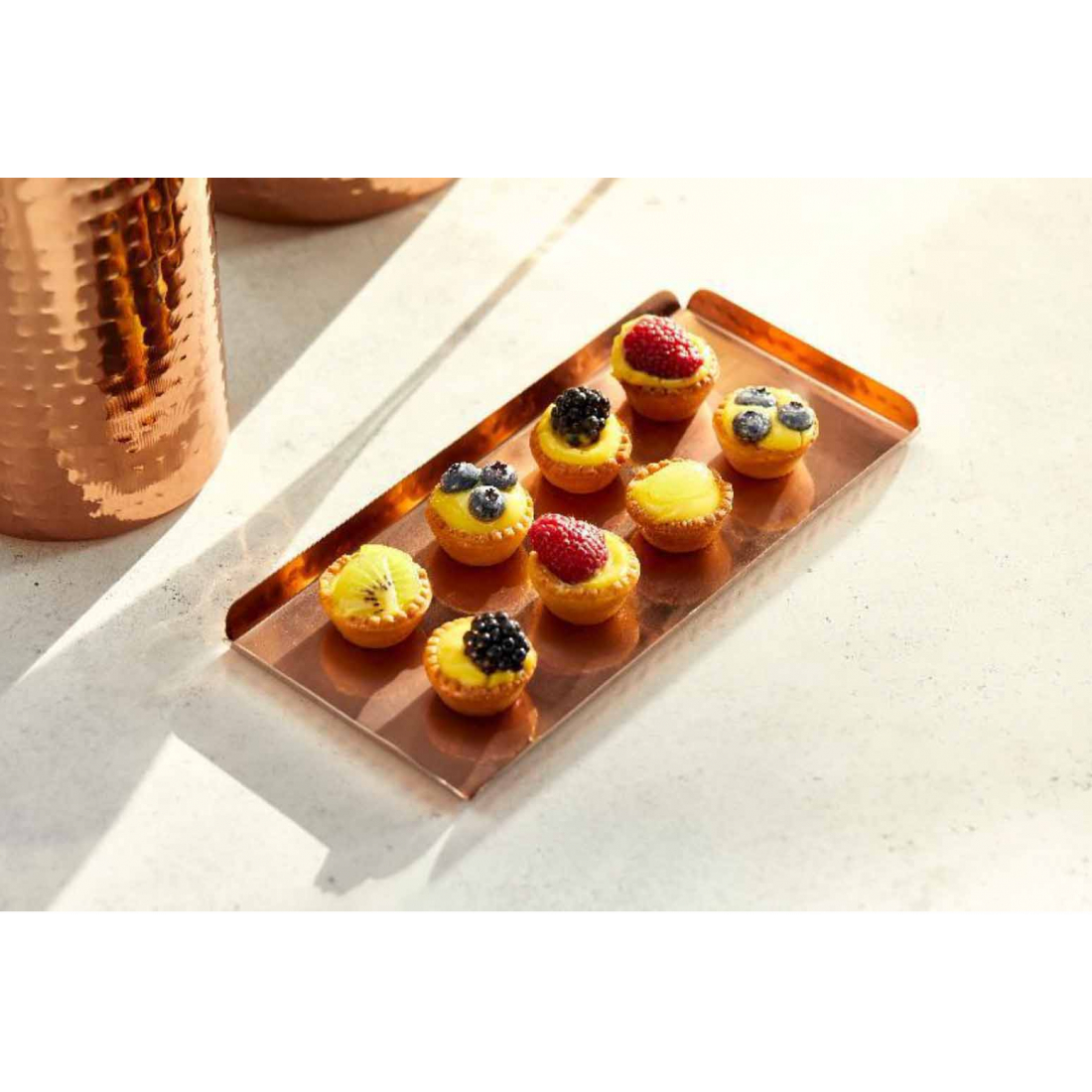 Rechteckiges, gehämmertes Goldtablett, 25,5 x 11,5 x 1,25 cm