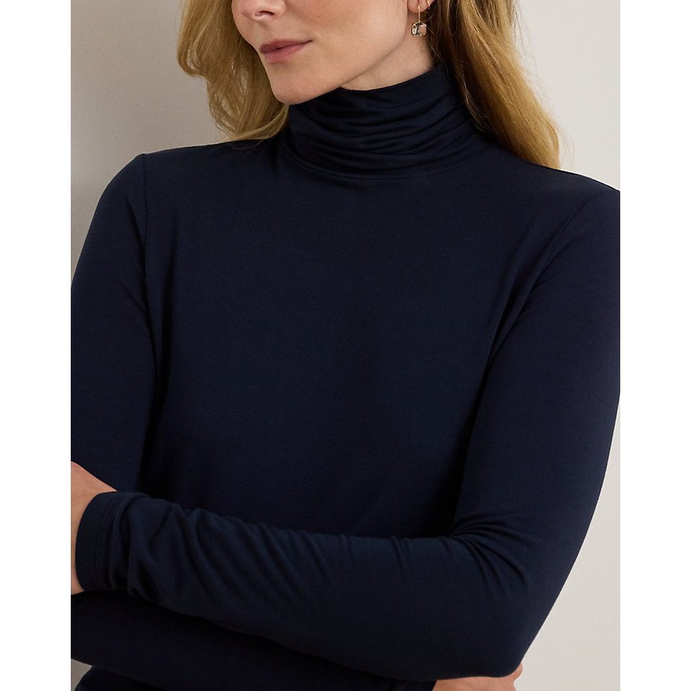 'Stretch Jersey Turtleneck' pour Femmes