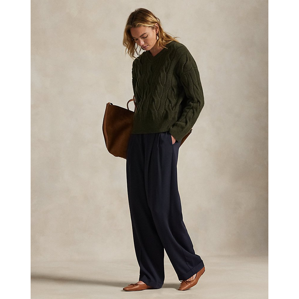 Women's 'Cable-Knit Wool-Cashmere V-Neck Sweater'