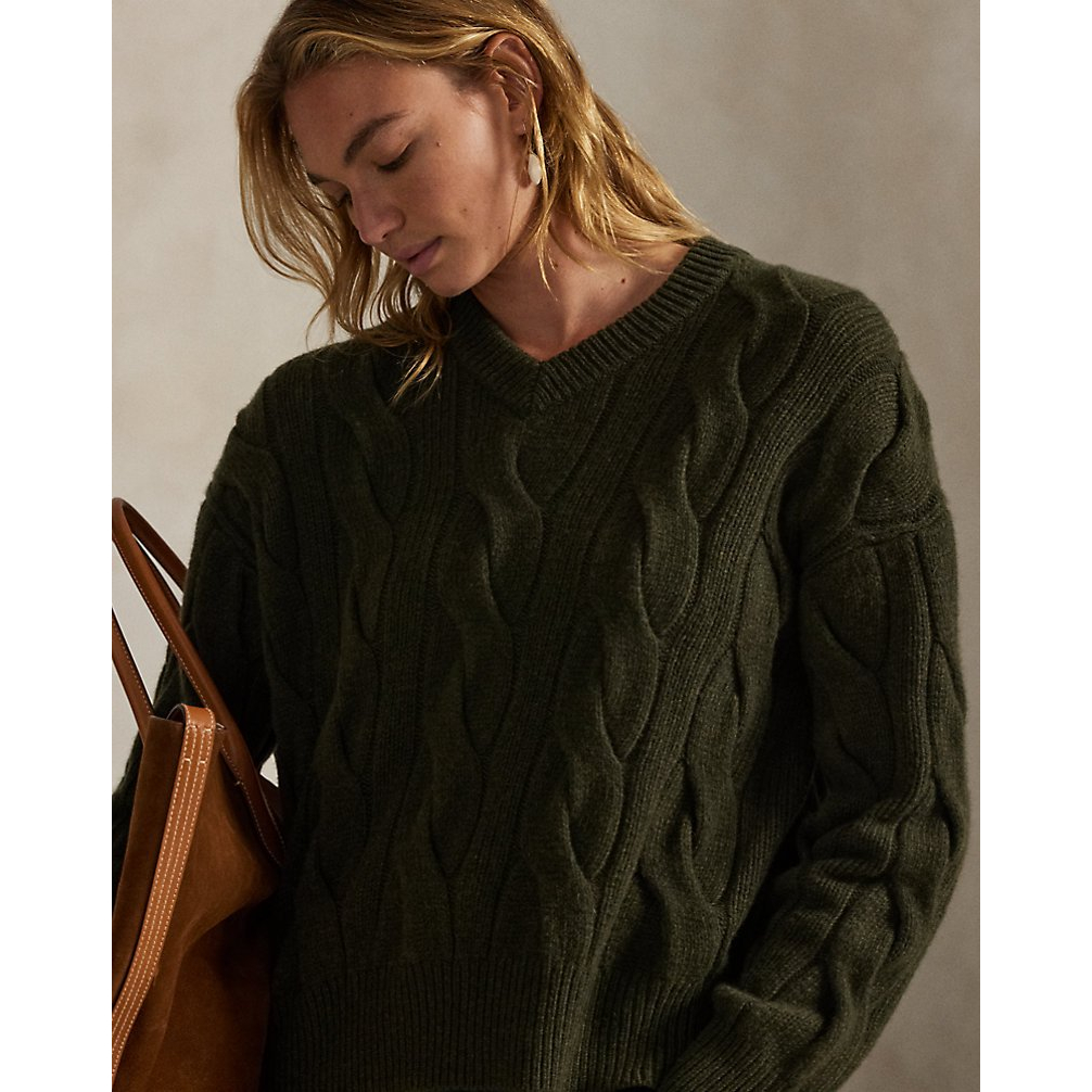 Women's 'Cable-Knit Wool-Cashmere V-Neck Sweater'