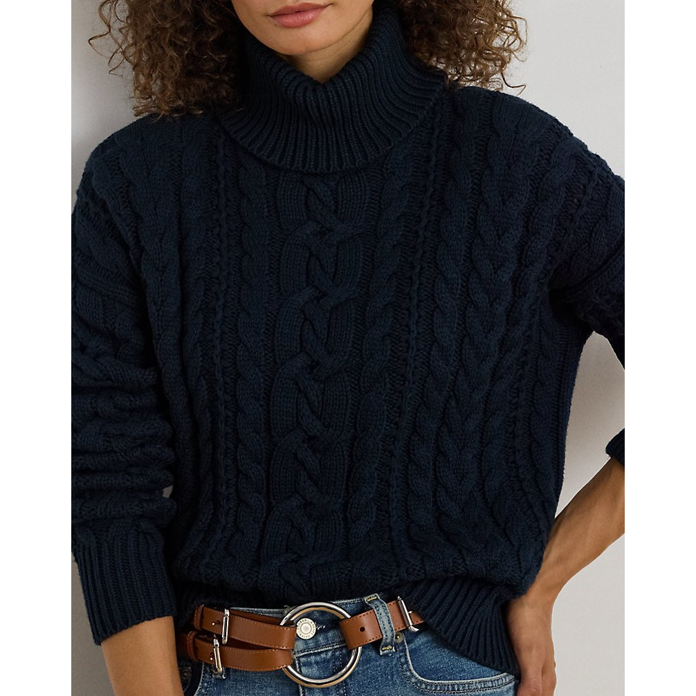 'Cable-Knit Turtleneck Sweater' pour Femmes