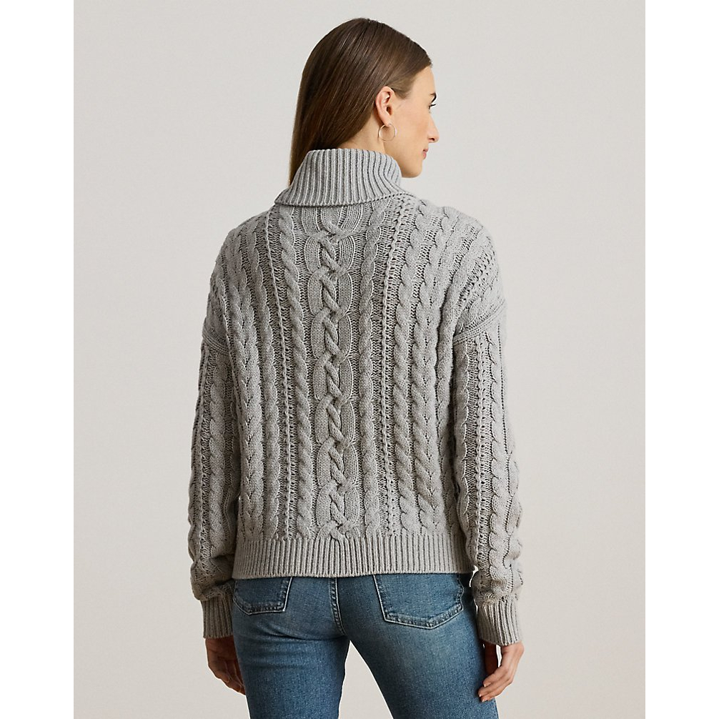 'Cable-Knit Turtleneck Sweater' pour Femmes