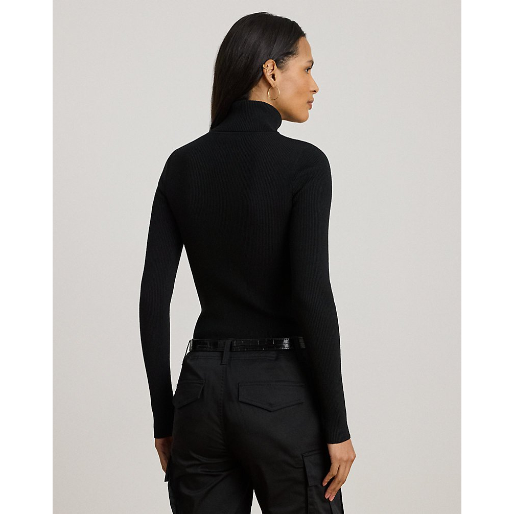 'Ribbed Turtleneck Sweater' pour Femmes