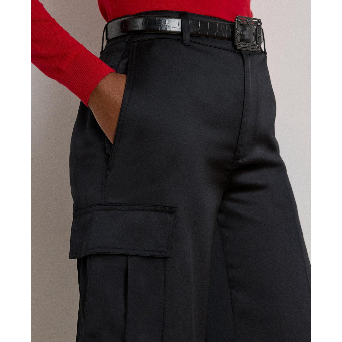 'Satin Charmeuse Wide-Leg Cargo Pants' pour Femmes