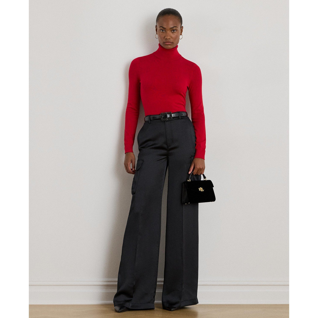 'Satin Charmeuse Wide-Leg Cargo Pants' pour Femmes