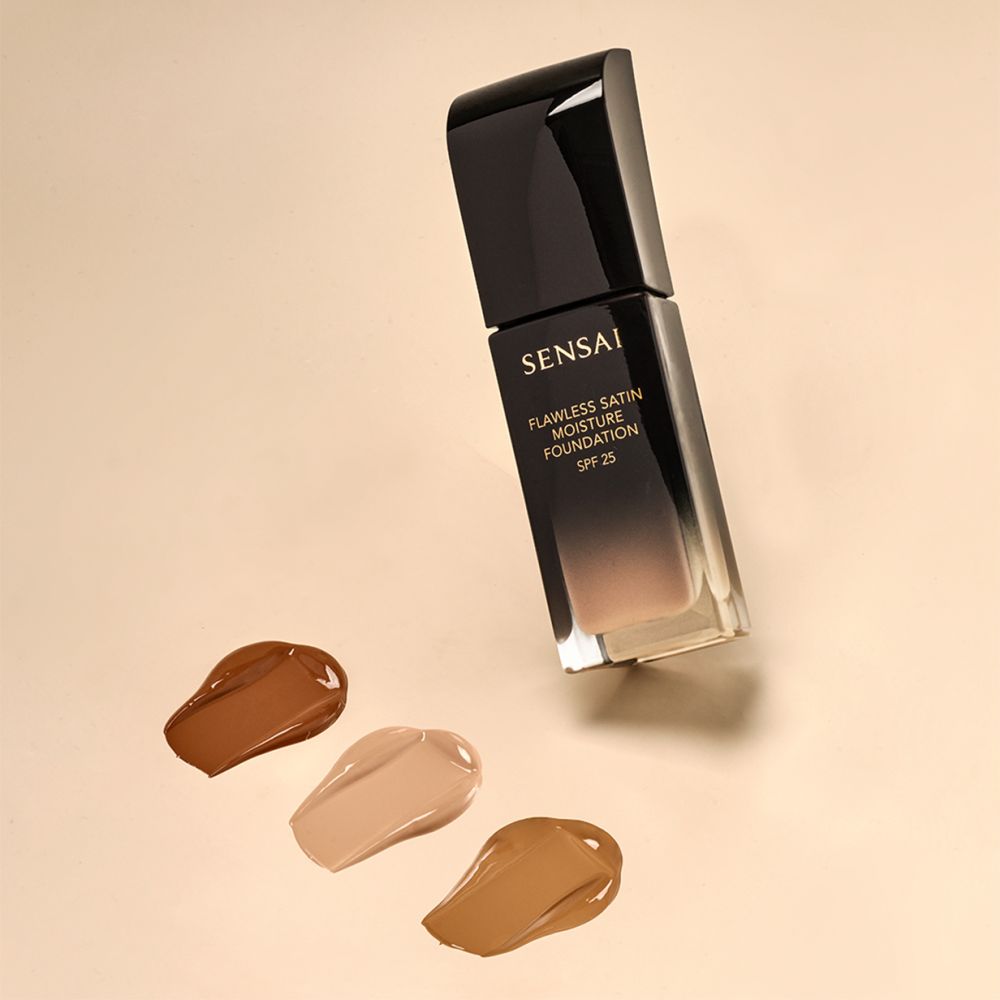 'Flawless Satin Moisture SPF25' Foundation - 206 Brown Beige 30 ml