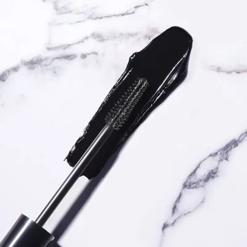 Mascara 'Gorgeous Volume' - 1 Deep Black 14 ml