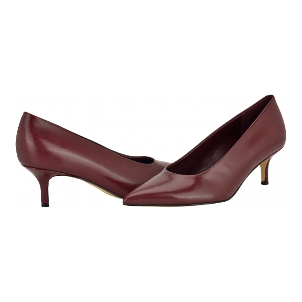 Escarpins 'Voneta Pointed Toe Kitten Heel' pour Femmes