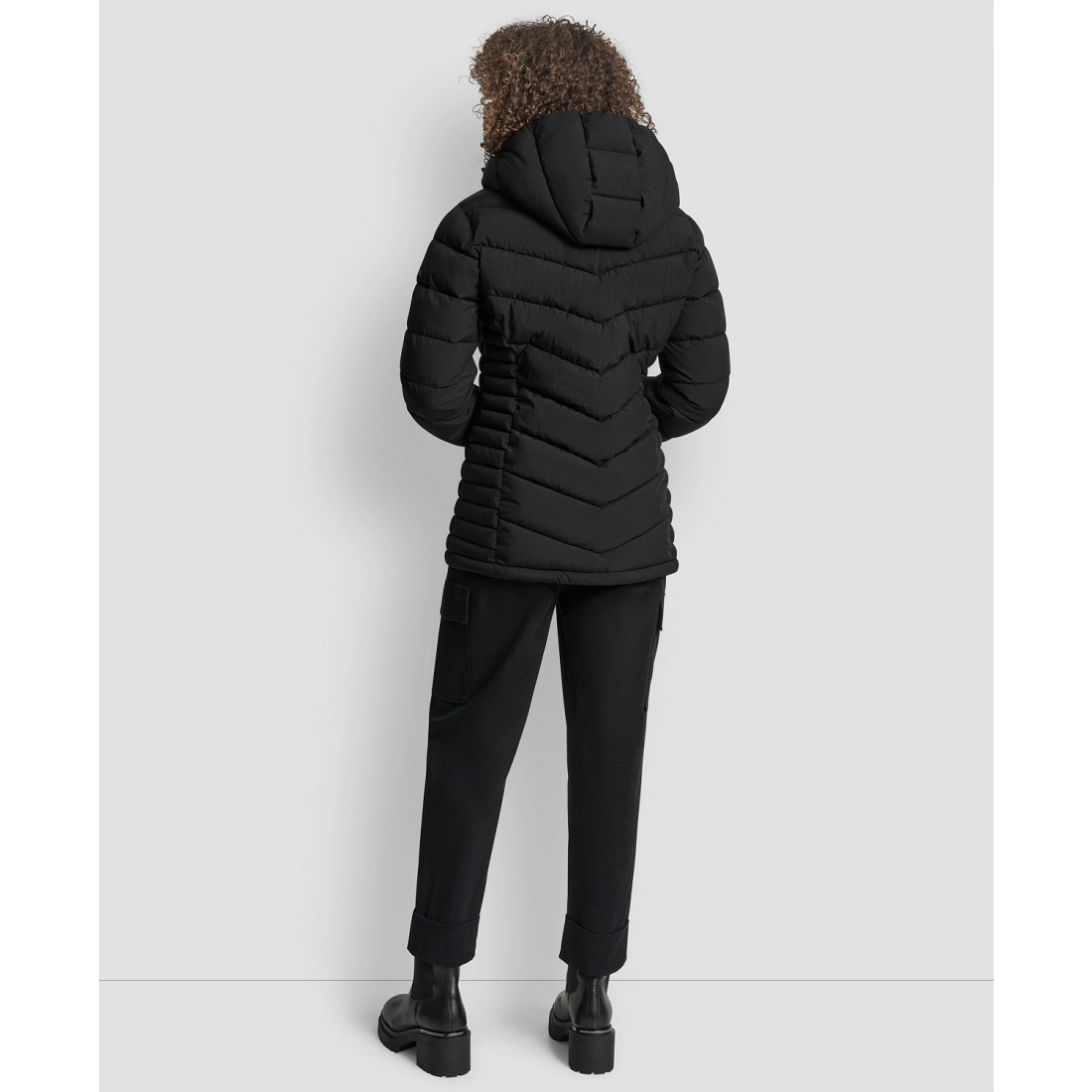 'Chevron-Quilted Full-Zip' Pufferjacke für Damen