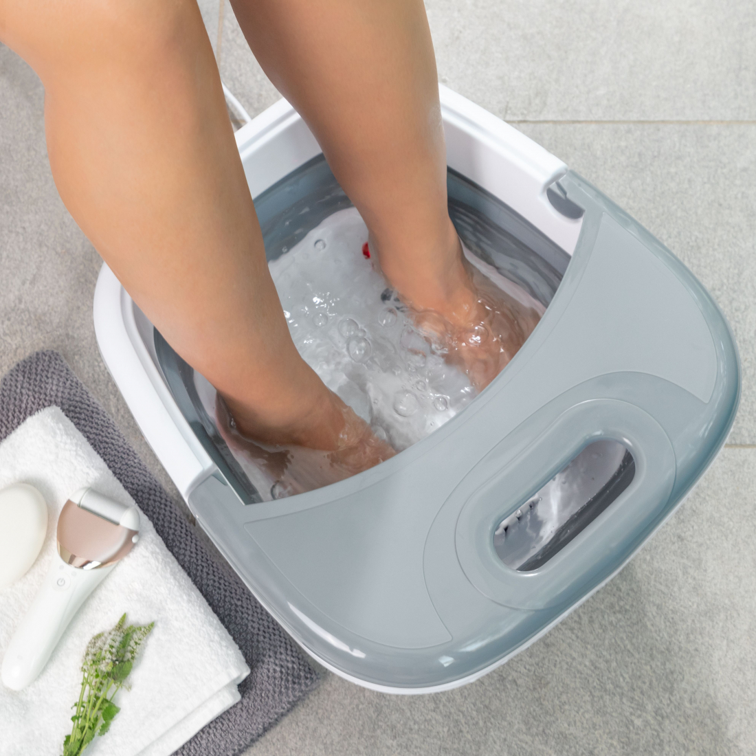 'Aqua·Relax' Foldable Foot Spa