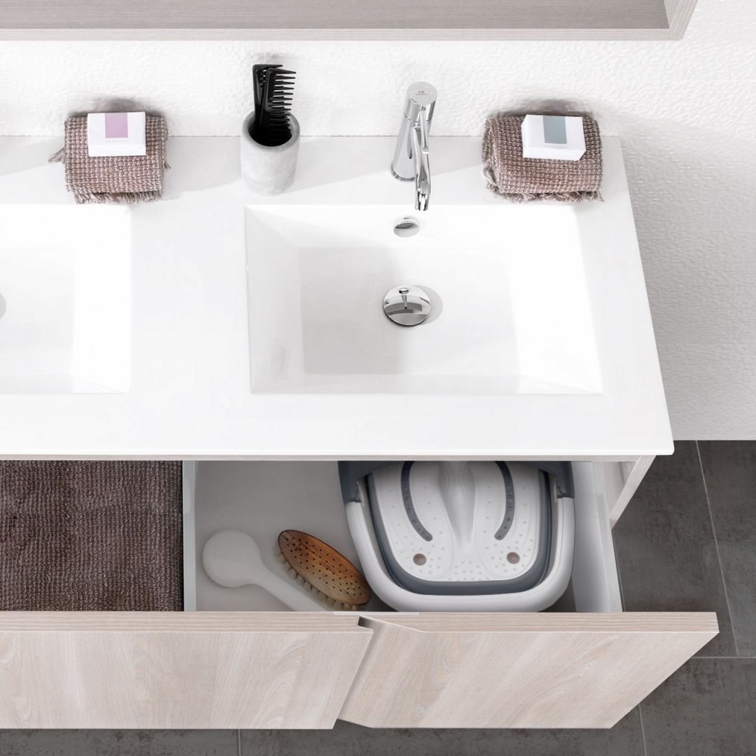 'Aqua·Relax' Foldable Foot Spa