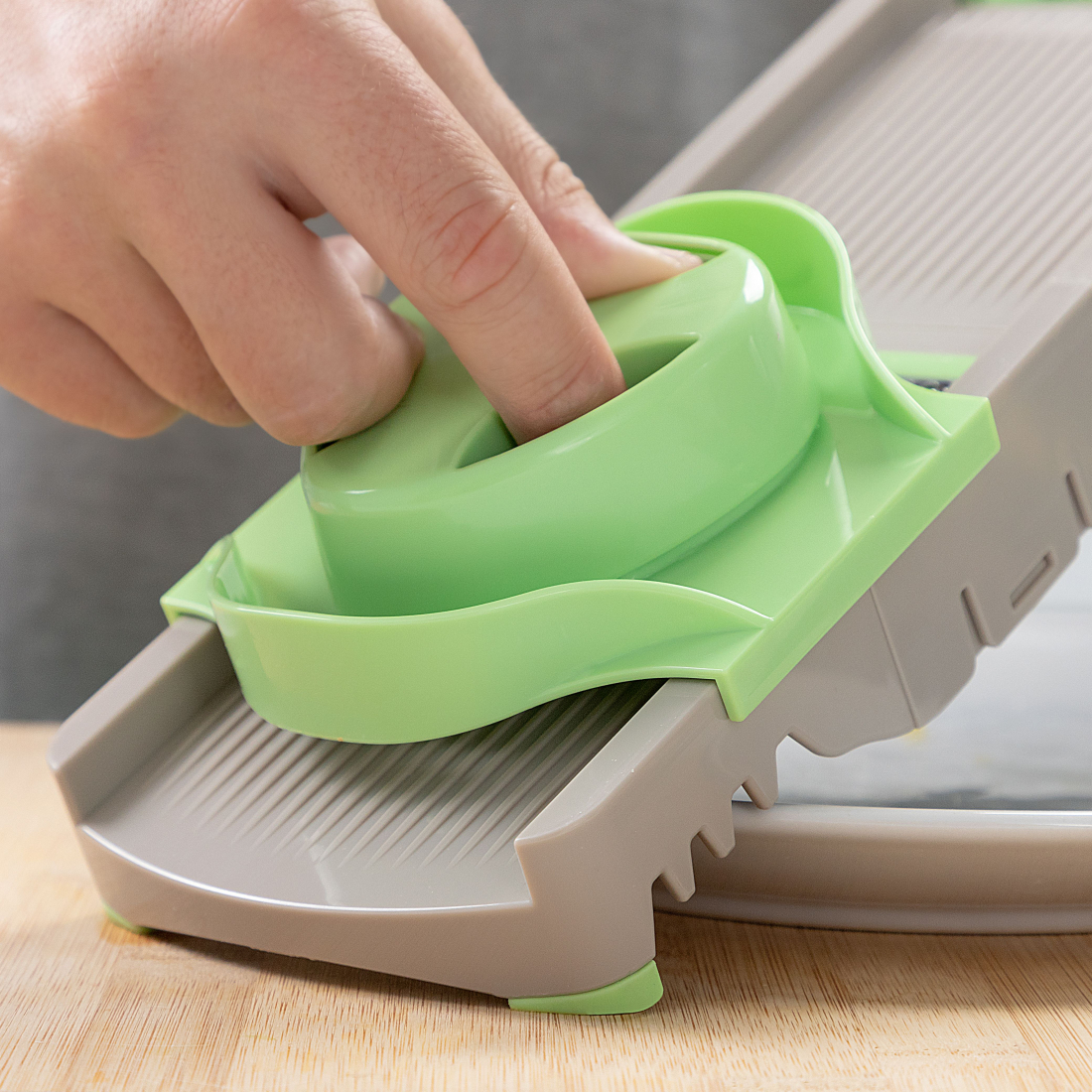 Mandoline-Râpe Pliable 6 En 1 Choppie