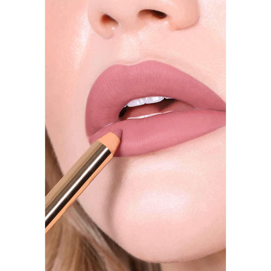 Ensemble 2 pièces 'Kissproof Matte' - Nude Roses