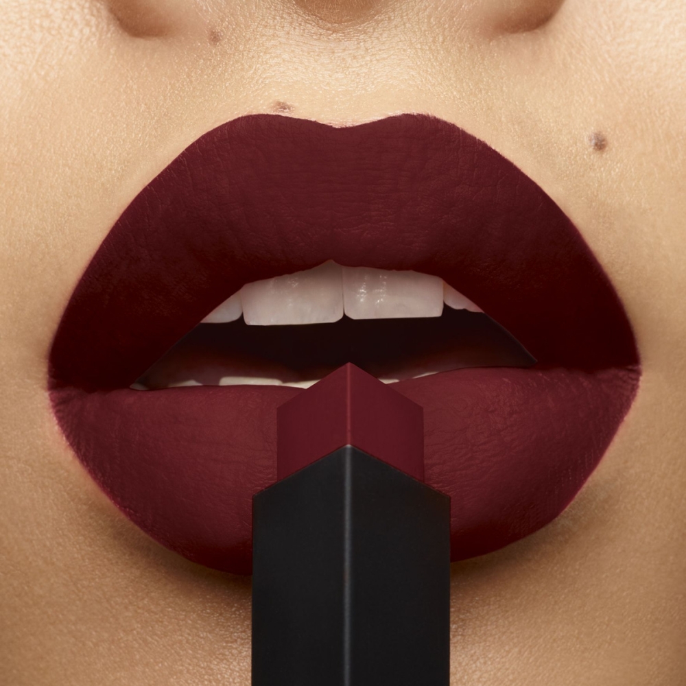 'Rouge Pur Couture The Slim' Lipstick - 18 Reverse Red 2.2 g