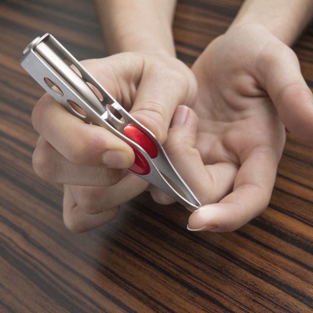 Hair Removal Tweezers With LED Lezers