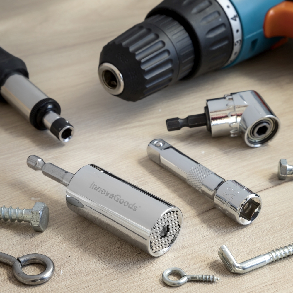 Universal Socket Wrench With Accessories Uniscrew