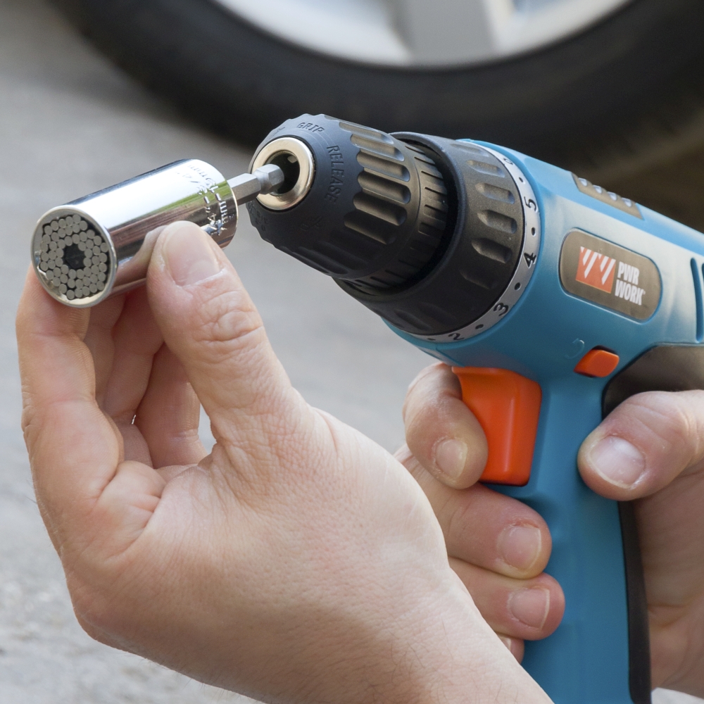 Universal Socket Wrench With Accessories Uniscrew