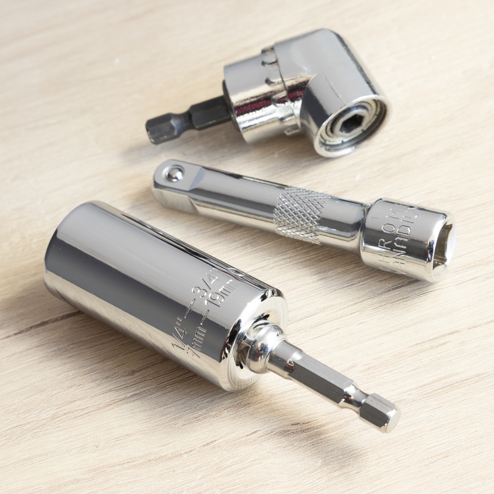 Universal Socket Wrench With Accessories Uniscrew