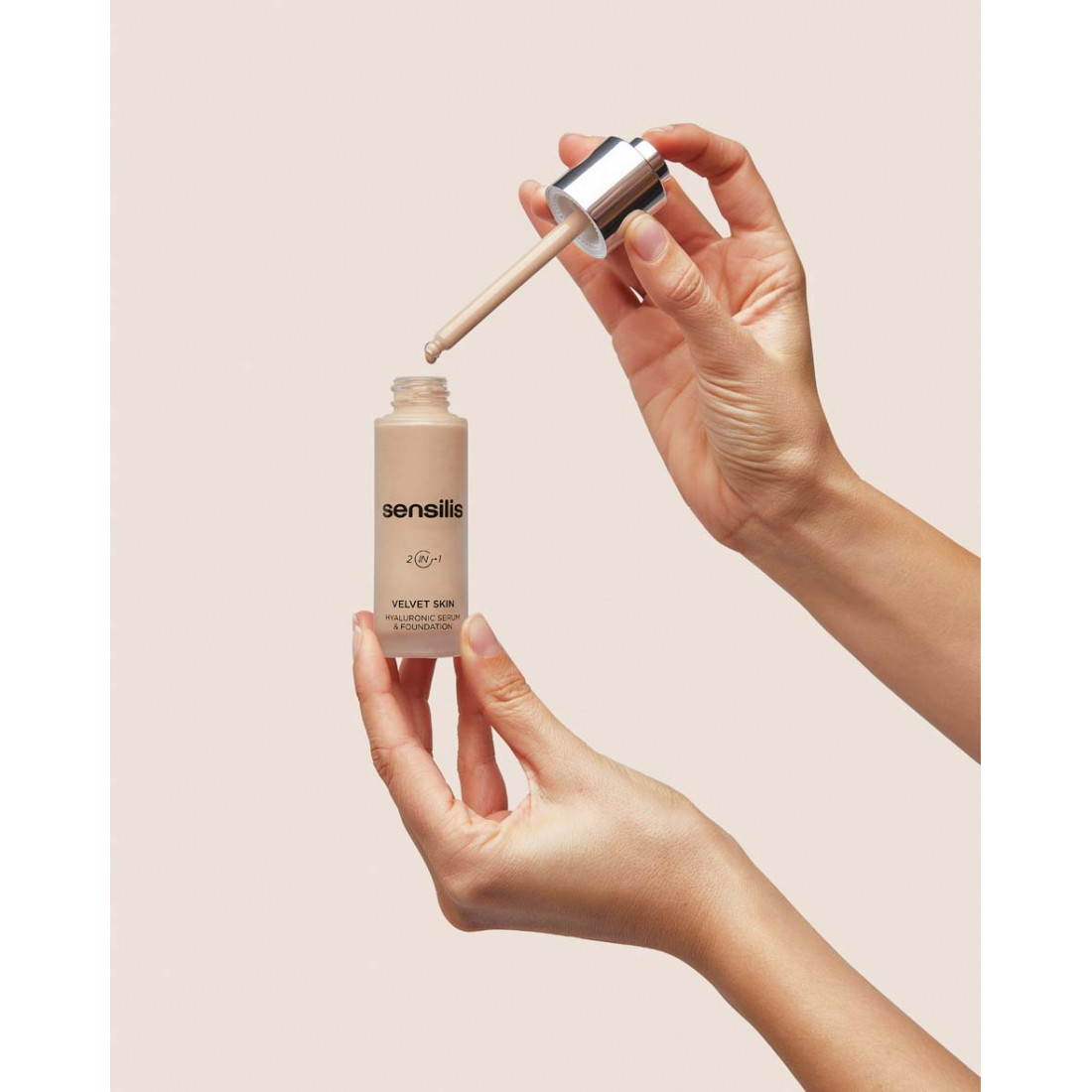 'Velvet Skin 2 in 1' Serum Foundation - 01 Amande 30 ml