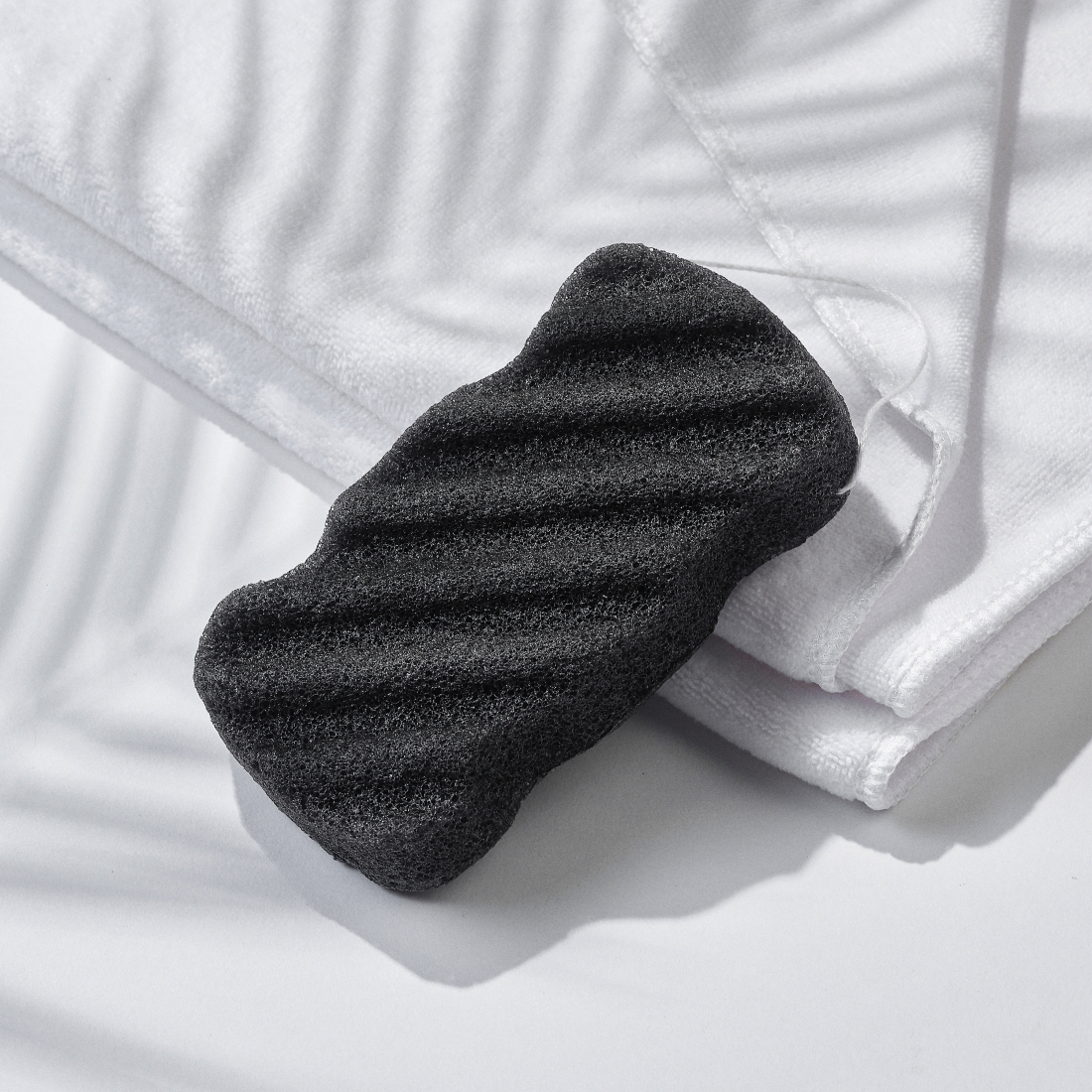 'Bamboo Charcoal' Konjac Sponge