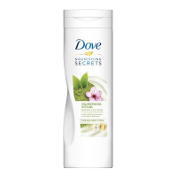 Dove 'Nourishing Secrets' Körperlotion - Matcha Green Tea Ritual 400 ml