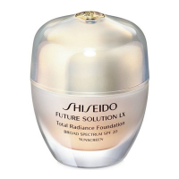 Shiseido 'Future Solution LX Total Radiance SPF20' Foundation - O60 Natural Deep Ochre 30 ml