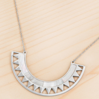 La Chiquita Women's 'Roaltan' Necklace