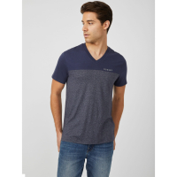 Guess 'Ganton Color-Blocked' T-Shirt für Herren